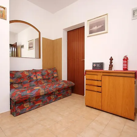Apartment 10168b