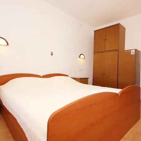 10168b Apartment
